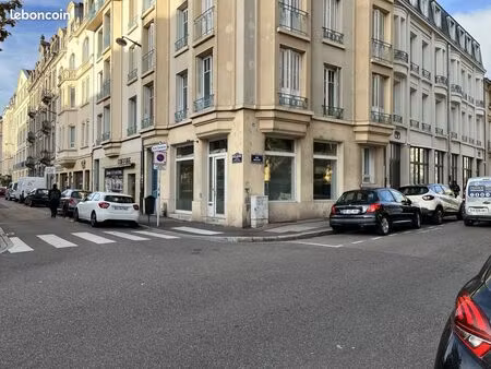 local commercial 60 m² metz