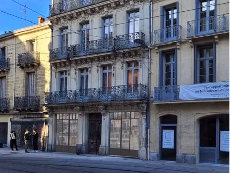 location local commercial 134 m² – boulevard jeu de paume