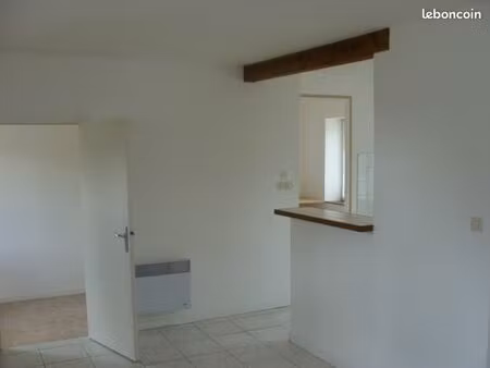 f4 1er étage avec garage séparé