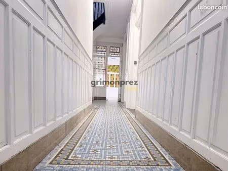 immeuble 9 pièces 290 m²