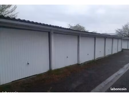 lot de 20 garages