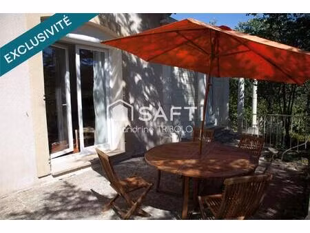 superbe appartement dans une ravissante petite copropriété.