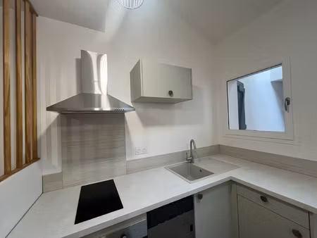 appartement t2 refait à neuf en centre ville.