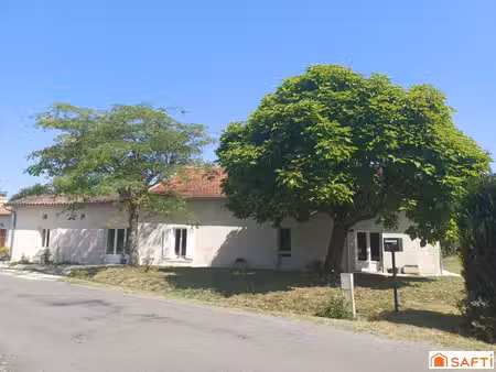 campagne. proche chalais ou brossac. possibilité gite
