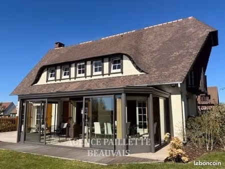 pavillon 7 pièces 144 m²