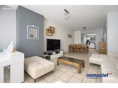 maison 7 pièces 146 m²