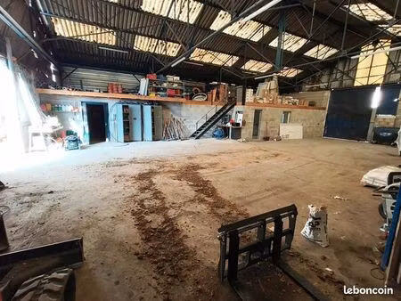 local industriel 356 m²