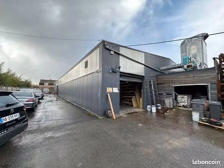 local 300 m² wasquehal