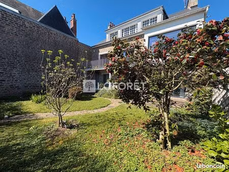 maison de ville 6 pièces 180 m²