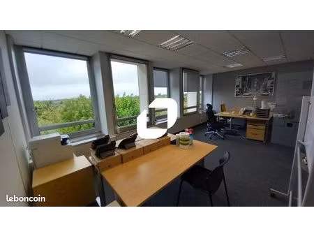 bureaux 560 m²