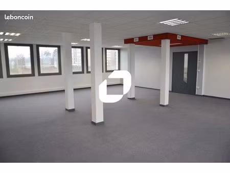 bureaux 402 m²