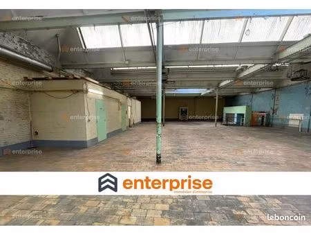 local d'activité 1 300 m²