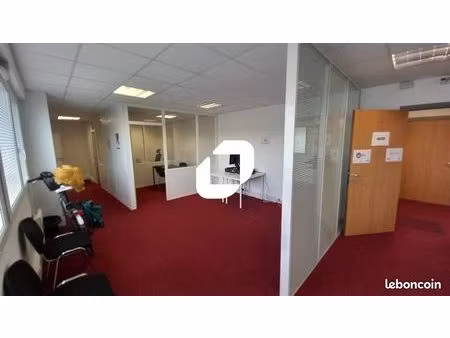 bureau 138 m²