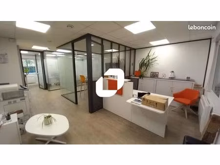 bureau 290 m²