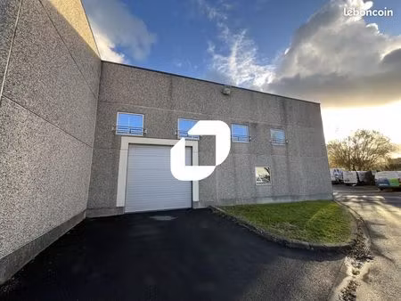 local d'activité 700 m²