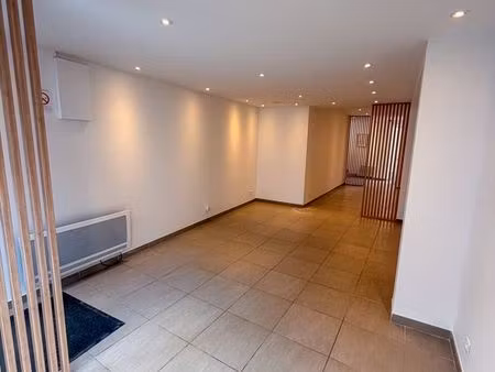 bureau/local professionnel - charges comprises - centre ville