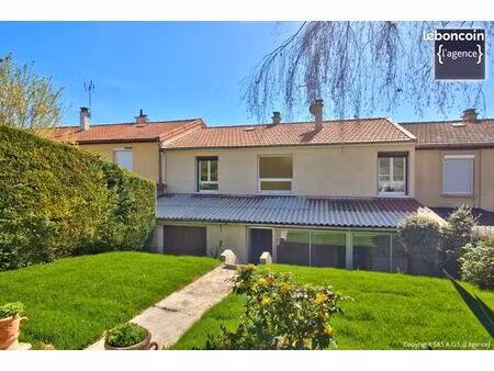maison 7 pièces 121 m²