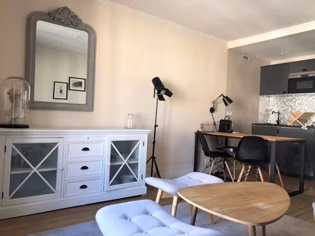 location meublée appartement 37.58 m² à versailles (78000)  1 430 €