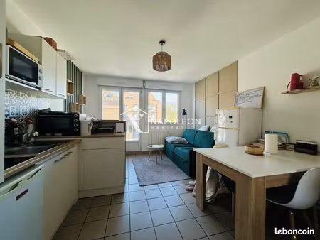 studio 1 pièce 22 m²