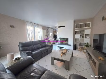 maison 7 pièces 210 m²