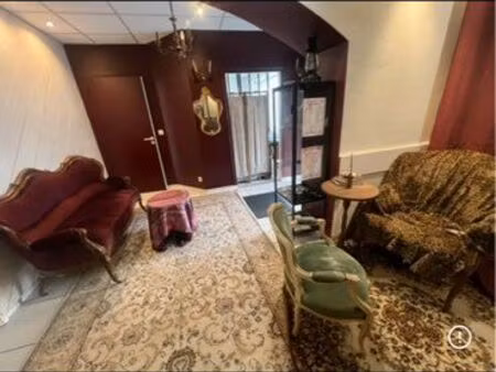 local commercial   boutique