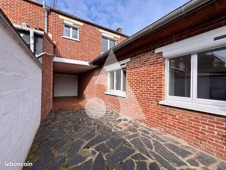 maison 3 pièces 121 m²