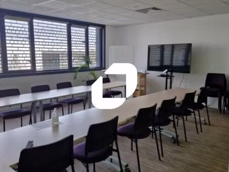 bureaux 394 m²