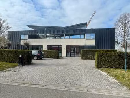 entrepôt à vendre à duffel