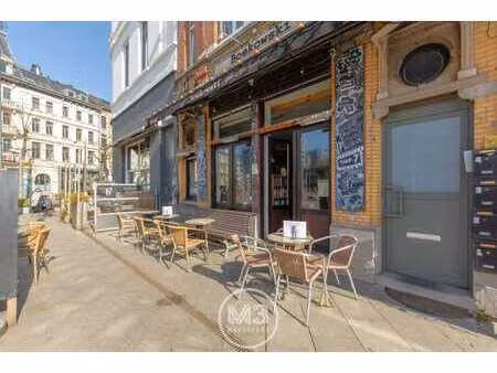 handelspand met zuidgericht terras op goede locatie