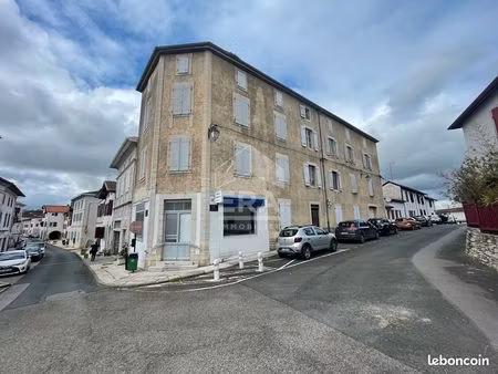 immeuble 424 m² bidache