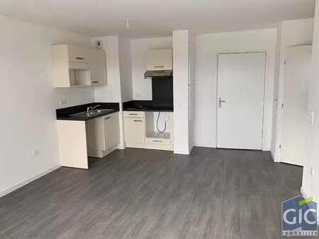 location appartement 3 pièces à fleury-sur-orne (14123) : à louer 3 pièces / 60m² fleury-s