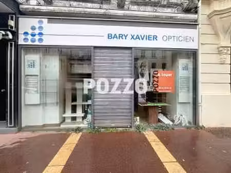 location bureaux et commerces à cherbourg-en-cotentin (50100) : à louer / 70m² cherbourg-e