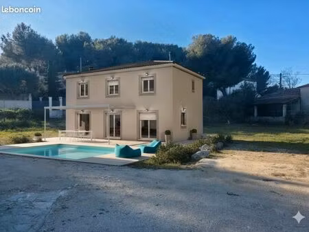 terrain 540 m² ensues la redonne