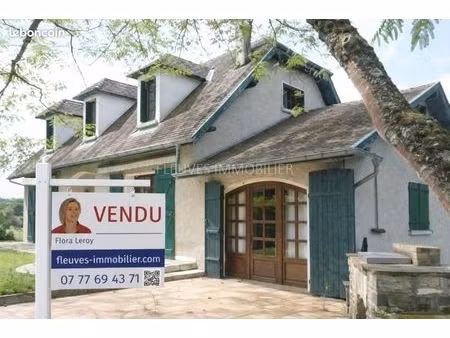 maison 5 pièces 130 m²