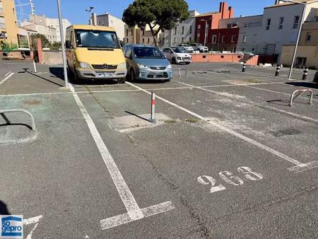 location parking à le cap d'agde (34300)  60 €
