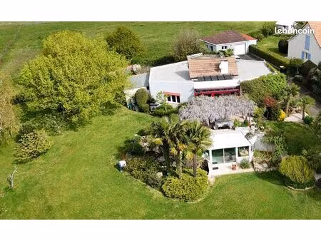 maison d'exeption- piscine intérieure § balnéo nord pau/ aubin