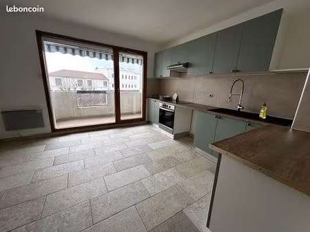 a louer - appartement 3 pièces 85.39 m²