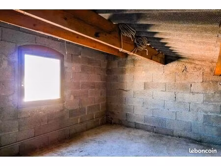 bien de 42 m2 à rénover - canet en roussillon