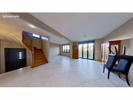 maison 6 pièces 91 m²