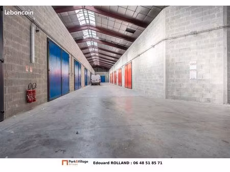 box à louer / dépot et entrepot à louer / box de stockage à louer / box en location / 220 