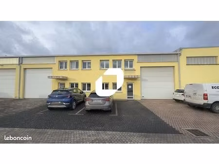 local d'activité 242 m²