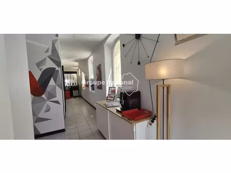 location locaux professionnels 3 pièces 57 m² à salon-de-provence (13300)  890 €