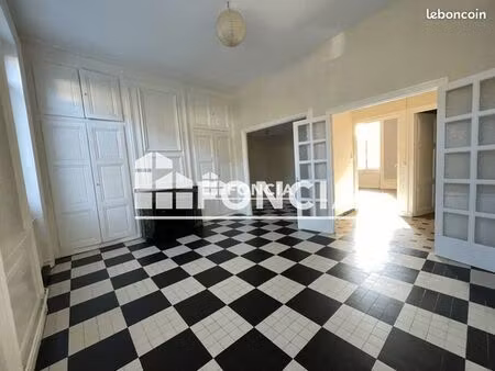 appartement 3 pièces 84 m²