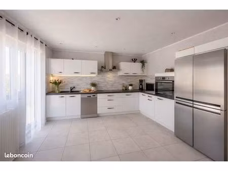 appartement 5 pièces de 130 m²