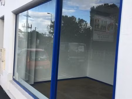 bureaux avec vitrine