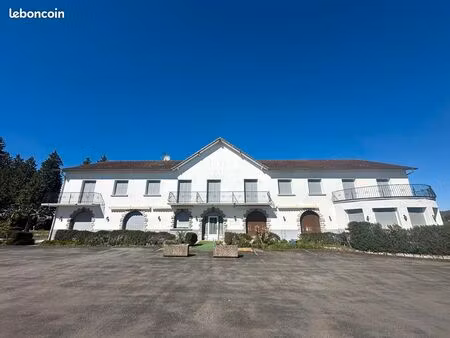 local 780 m² pontacq