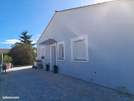 villa 4 faces plein pied