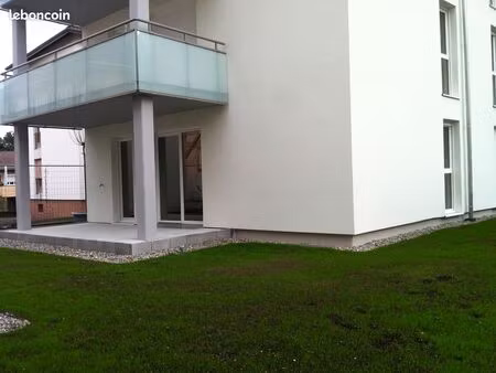 appartement f3 . 71 m2 . résidence bbc . pmr . parking  garage et jardin privatif