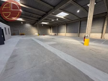 location locaux professionnels 1 pièce 1050 m² à blagnac (31700)  9 087 €