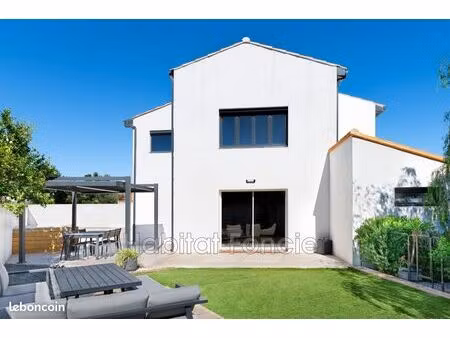 villa 6 pièces 175 m²